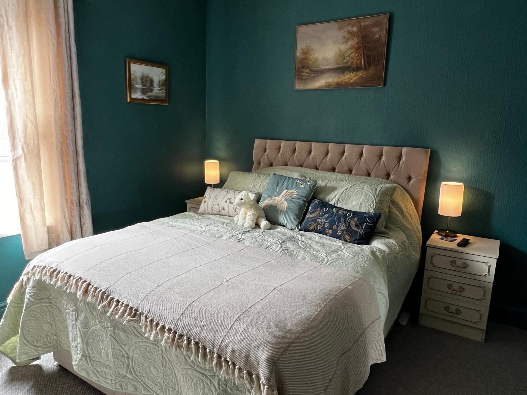 Robin'S Hollow: 2Bd Home Near Wrexham Afc Zewnętrze zdjęcie