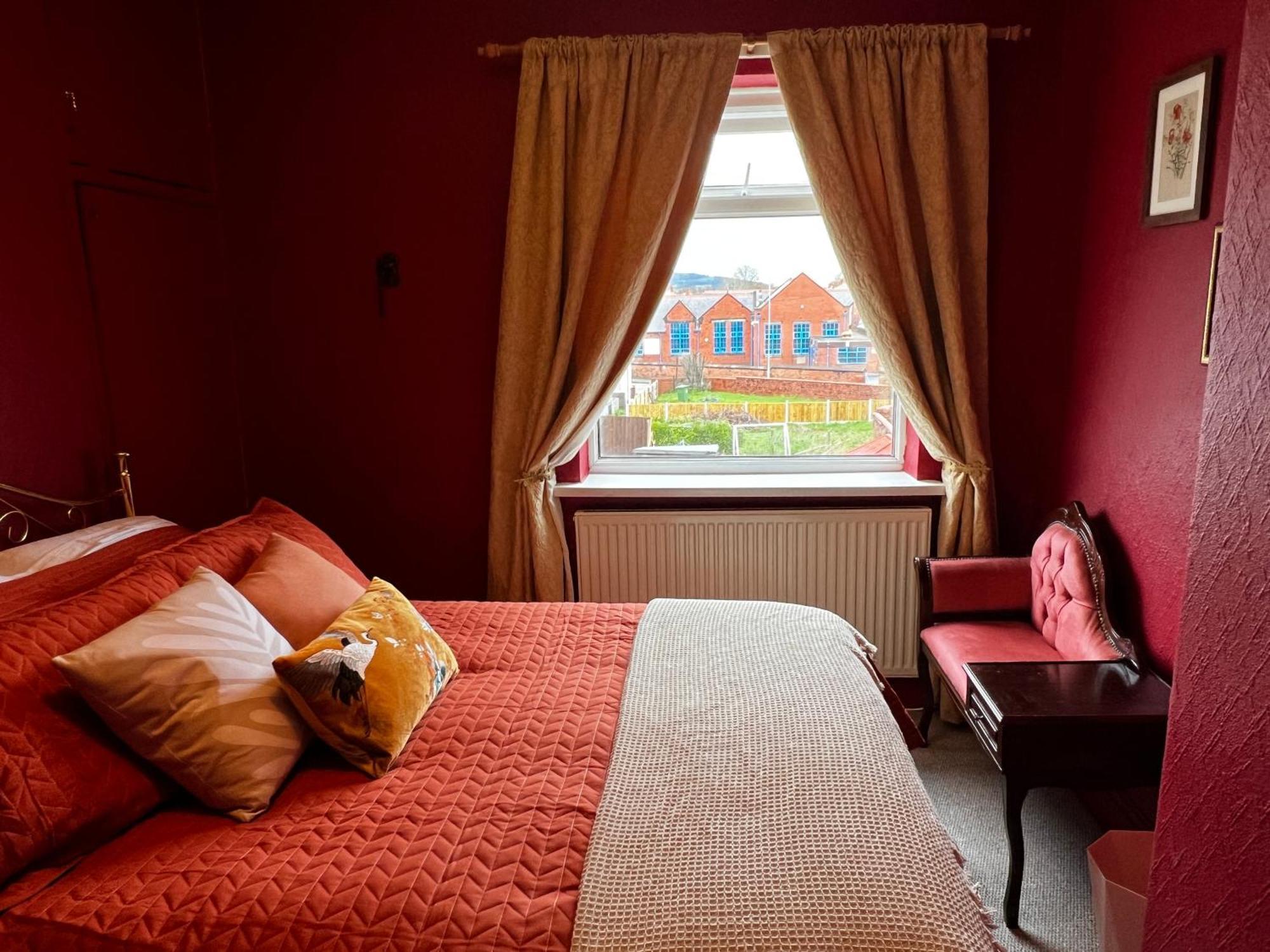 Robin'S Hollow: 2Bd Home Near Wrexham Afc Zewnętrze zdjęcie