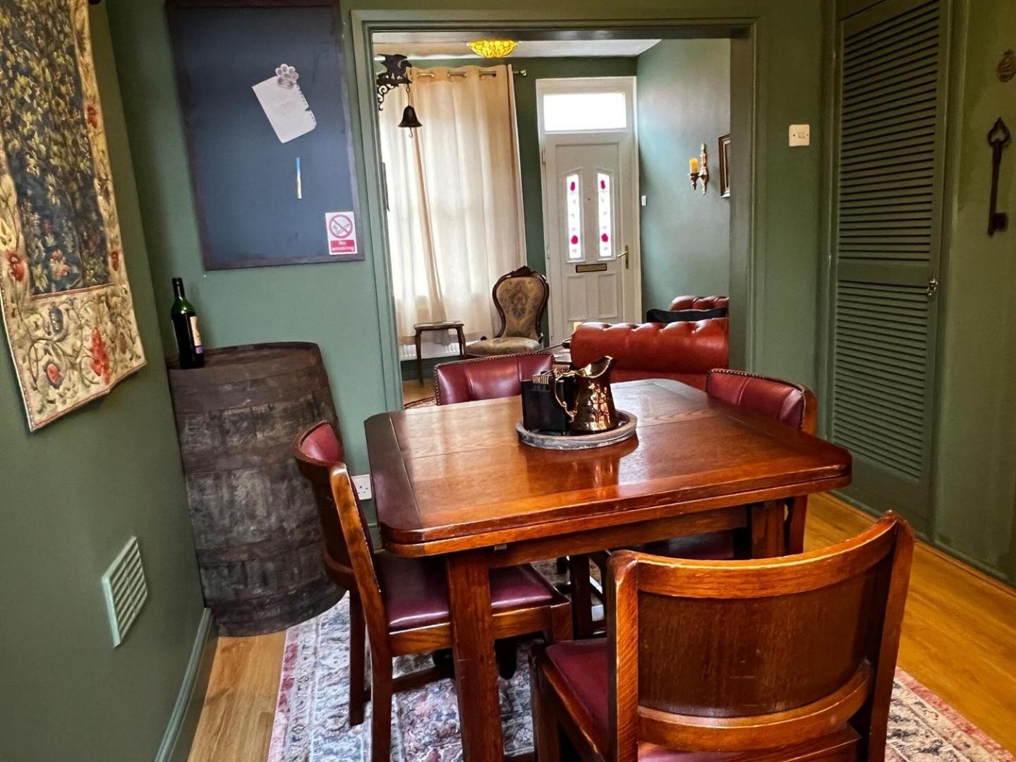 Robin'S Hollow: 2Bd Home Near Wrexham Afc Zewnętrze zdjęcie